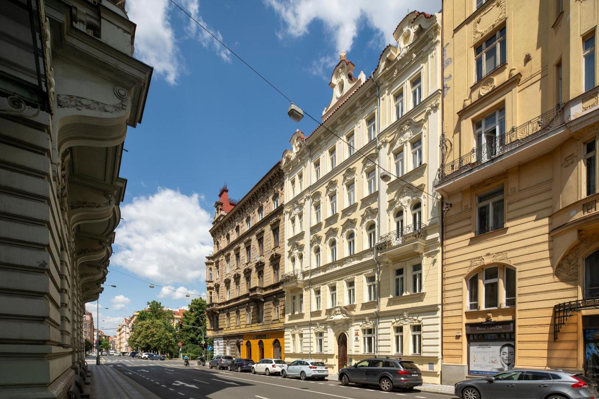 Amazing Apartment Zborovska ปราก ภายนอก รูปภาพ